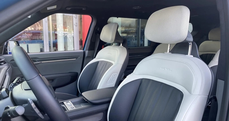 Kia EV9 cena 350000 przebieg: 5000, rok produkcji 2023 z Piława Górna małe 352